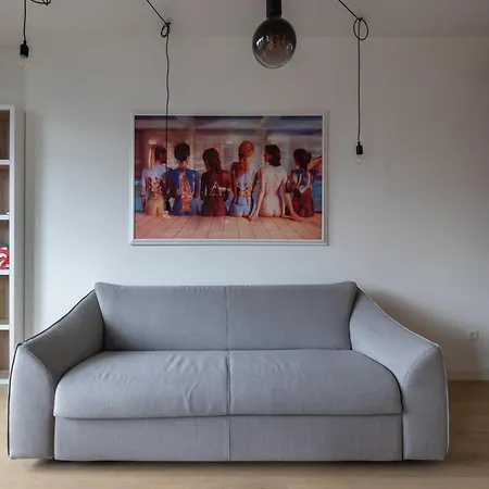 Hostgost Selected - K District * Belgrado