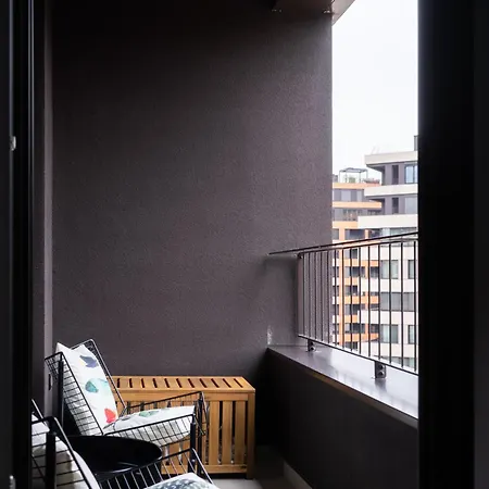 Hostgost Selected - K District * Belgrad